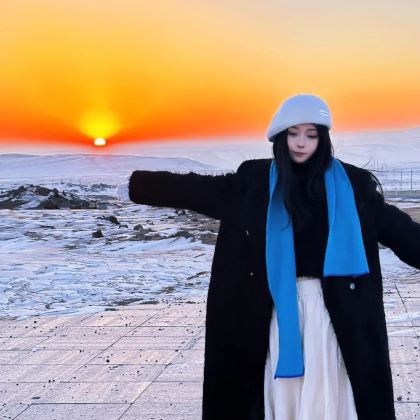 呼和浩特+辉腾锡勒草原+乌兰哈达火山地质公园+库布齐沙漠+哈素海+敕勒川草原2日1晚拼小团