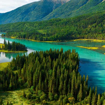 新疆乌鲁木齐+北疆9日8晚拼小团