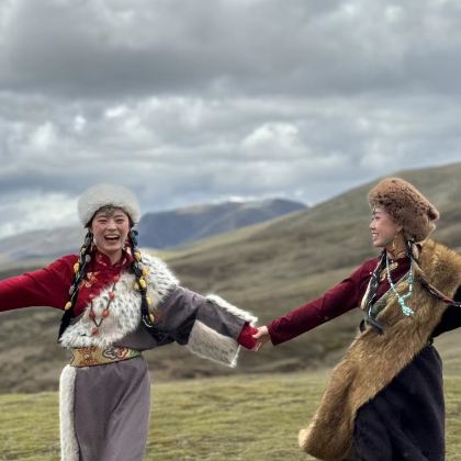 成都+四姑娘山景区+墨石公园景区+新都桥+鱼子西5日4晚私家团