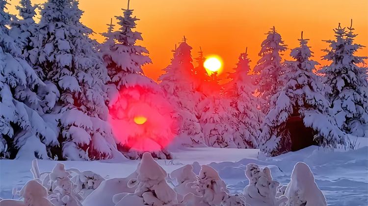 6-Day Harbin & Changbai Mountain Private Tour· Yanji, Tumen Port, Korean Folk Village | Jingbo Lake Scenic Spot | Hengdaohezi Russian Style Town Scenic Area