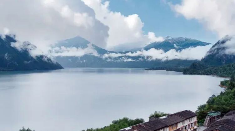 9D8N · Group Tours · Lhasa + Nyingchi + Basomtso + Potala Palace + Shigatse + Yamdrok Lake Viewing Platform