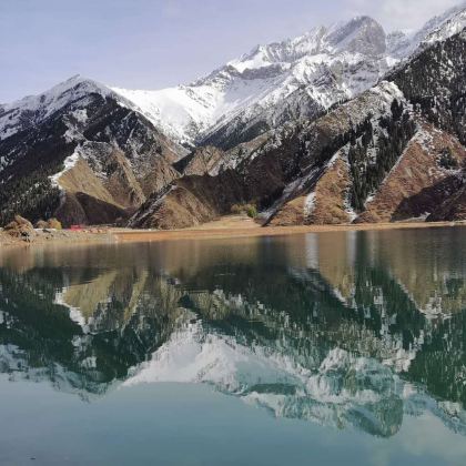 新疆南疆+库尔勒+喀什市7日6晚私家团