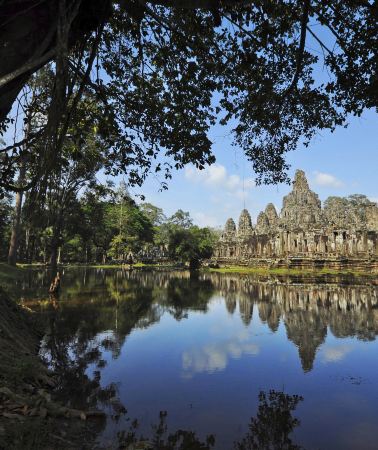 7D6N • 7-Day 6-Night Group Tour of Cambodia: Phnom Penh + Siem Reap | 9-person VIP small group | Arrive in Phnom Penh, depart from Siem Reap | No shopping | Expert Chinese-speaking guide | In-depth tour of the Royal Palace of Cambodia | Small Circuit | Grand Circuit | Outer Circuit | Tonlé Sap Lake
