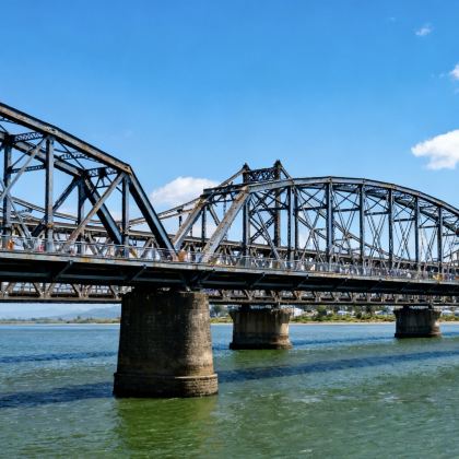 丹东+虎山长城+鸭绿江断桥2日1晚跟团游