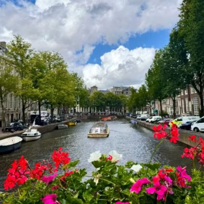 荷兰+法国+比利时+卢森堡+德国5日4晚跟团游