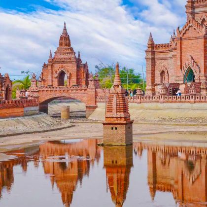 腾冲+芒市+瑞丽+西双版纳10日9晚拼小团