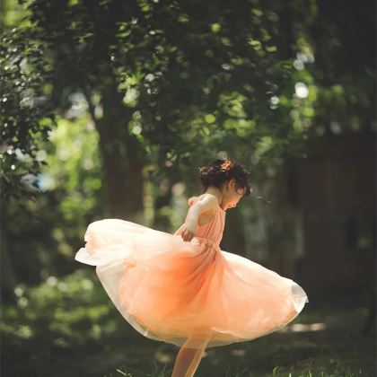 哈尔滨+齐齐哈尔+呼伦贝尔+根河+漠河北极村+黑河10日9晚跟团游