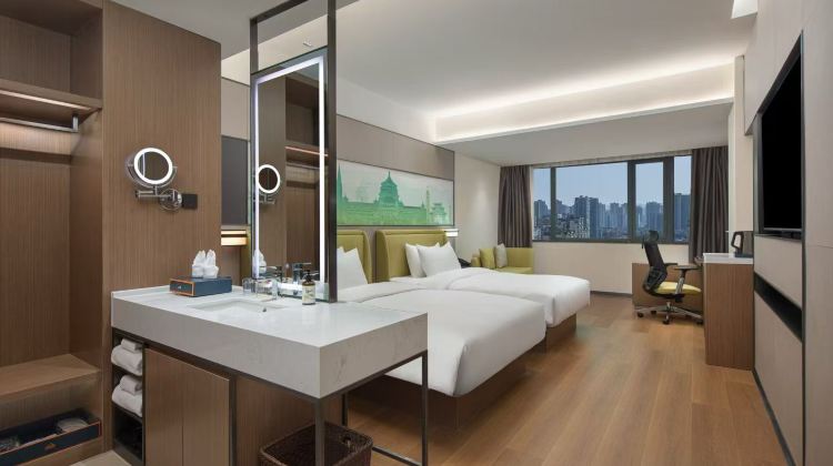 6-Day Chongqing + Chengdu Group Tours: Panda+Jiuzhaigou + Huanglong National Scenic Area