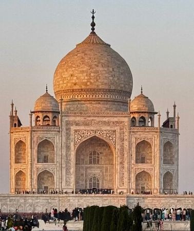2D1N • All Inclusive - Taj Mahal Tour from Mumbai with Flights & Hotel