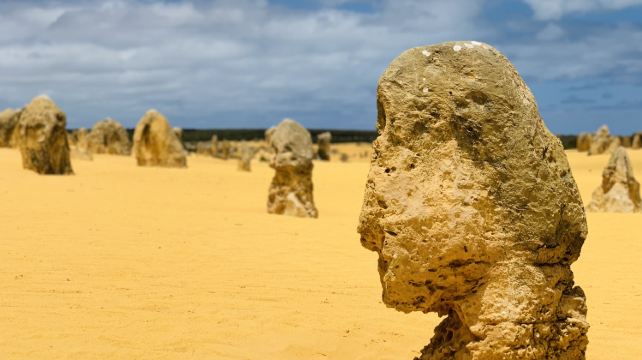 澳大利亞西澳大利亞珀斯5日4晚跟團遊·南北暢玩3+4鑽+首尾接送機+粉紅湖/海上小火車/海角燈塔/瑪格麗特河岩石/尖峯石陣/白沙丘+羅特尼斯島看小袋鼠(含船票)+特別贈送+粉湖航拍及安排乘坐小火車+24H微信客服