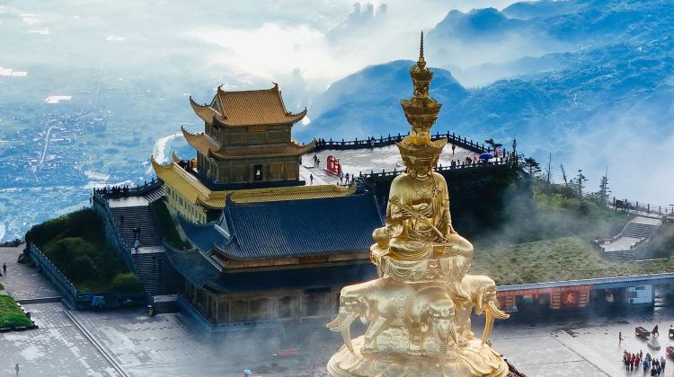 8-day 7-night · Private Tour · Chengdu + Chongqing + Emeishan + Leshan + Dujiangyan Scenic Area