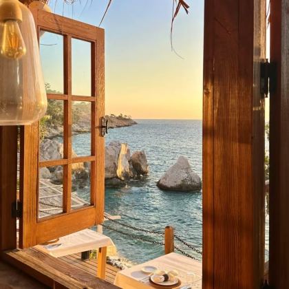 土耳其9日8晚私家团