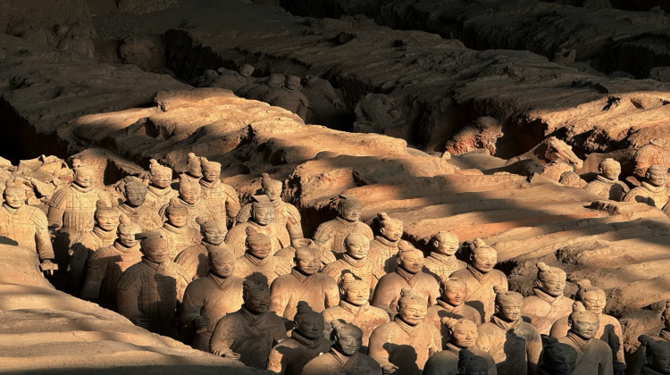 2-Day Xi'an +  Mount Hua + Emperor Qinshihuang's Mausoleum Site Museum + Song of Everlasting Sorrow + Huashan Mountain