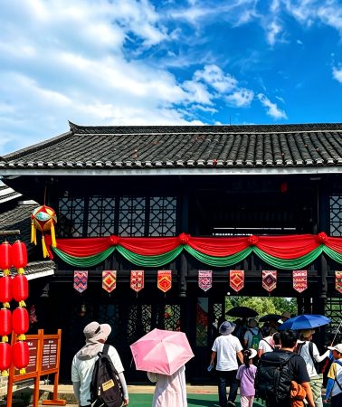 4D3N • Guilin + Yangshuo: Li River 3-star cruise & Yulong River bamboo rafting & Silver Cave exploration
