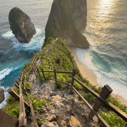 印度尼西亚巴厘岛+泗水+布罗莫火山7日5晚私家团