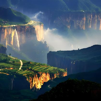 新乡+新乡南太行旅游度假区+八里沟+万仙山景区+郭亮挂壁公路+郭亮洞+比干庙+辉县张北草原+潞王陵+百泉湖风景区6日5晚私家团