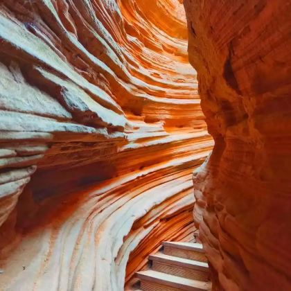 山西+陕西+碛口古镇+波浪谷水上丹霞+甘泉大峡谷+壶口瀑布+平遥古城+山西王家大院6日5晚私家团