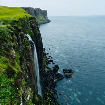 英国爱丁堡+因弗内斯+天空岛+苏格兰高地5日4晚拼小团