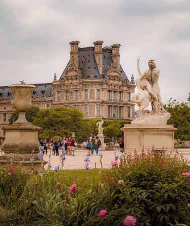2D1N • Paris: from the morning light of Montmartre to the night scenes of the Seine River