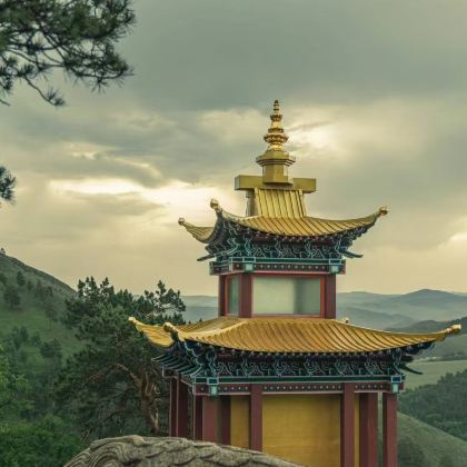 蒙古乌兰巴托+成吉思汗骑马雕像+成吉思汗广场+甘丹寺+特日勒吉国家公园6日5晚拼小团