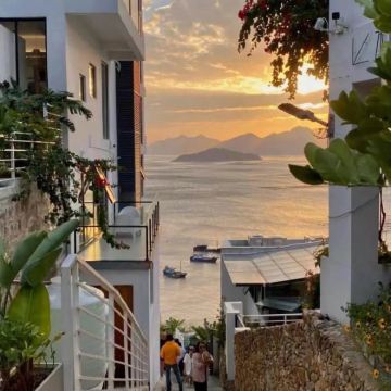 东海一号观光步道+下尾岛+太姥山+赤溪景区+九鲤溪瀑+东壁+长江澳海滩+北港村+猴研岛+海坛古城5日4晚跟团游