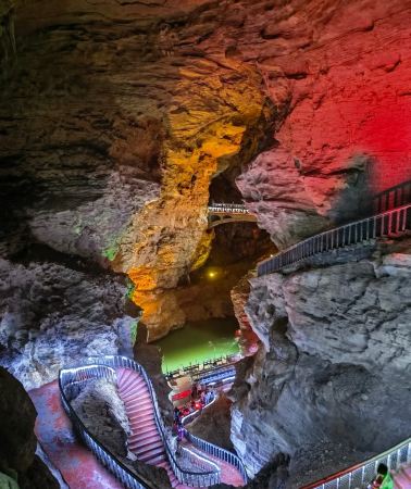 7D6N • Changsha + Zhangjiajie National Forest Park + Huanglong Cave + Baofeng Lake + Fenghuang Ancient Town