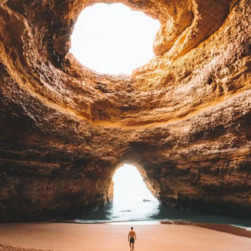 葡萄牙里斯本+西班牙巴塞罗那+塔里法16日15晚拼小团