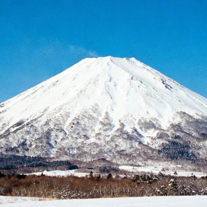 呼和浩特+响沙湾+辉腾锡勒草原+乌兰哈达火山地质公园5日4晚私家团
