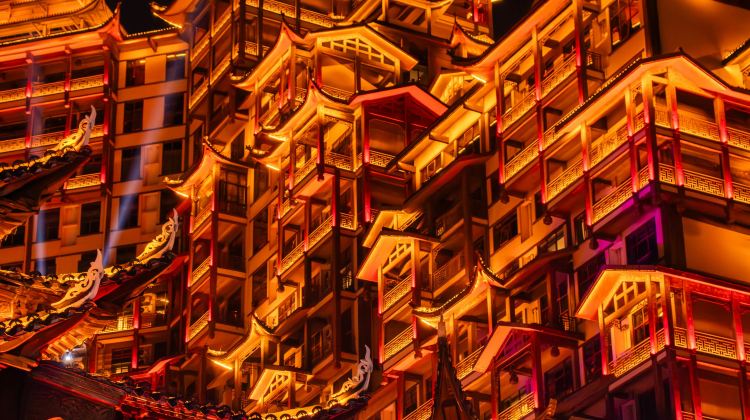5D4N · Private Tours · Chongqing + Chengdu by High-Speed Rail - Immersive Local Life - Panda, Sanxingdui, Dujiangyan, Yangtze River Cableway, Hongya Cave Night View, Liziba Light Rail & Kuanzhai Alley