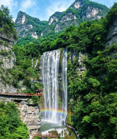 4D3N • Three Gorges Grand Waterfall + Tribe of the Three Gorges + Qingjiang Gallery + Two Dams And The Xiling Gorge
