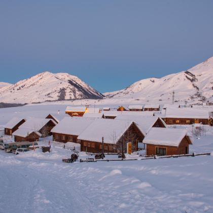 新疆乌鲁木齐+喀纳斯+禾木风景区+赛里木湖+那拉提旅游风景区8日7晚拼小团