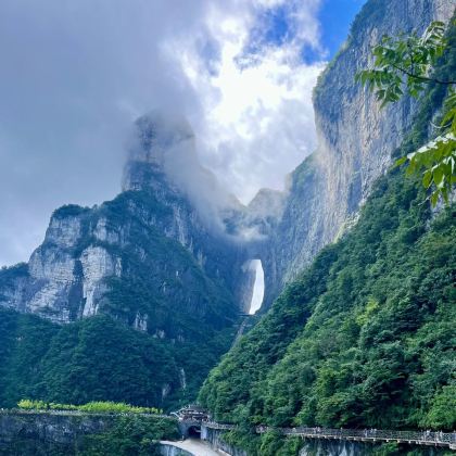 长沙+韶山+张家界+天门山+凤凰古城7日6晚跟团游