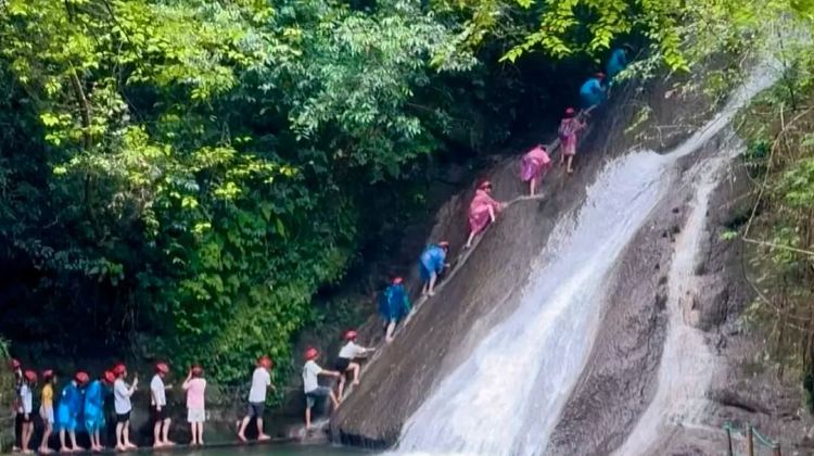 6D5N · Group Tours · China + Guilin + Yangshuo + Longji Rice Terraces + Guilin Li River Scenic Area + Guilin Ancient East Scenic Area