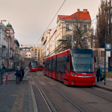 塞尔维亚12日11晚私家团