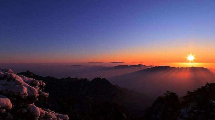 2D1N · Private Tours · 2-Day Huangshan Private Tour: Yellow Mountain and Hot Spring Spa Experience