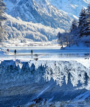 2D1N • Dujiangyan + Bipenggou – Snow & mountain wonderland - Low-altitude, hot spring hotel