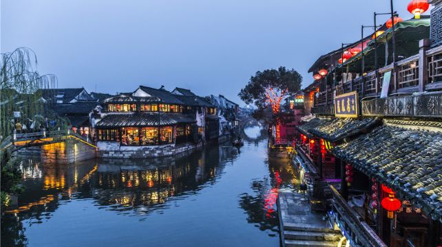 杭州+乌镇+西塘2日1晚跟团游·纯玩+限时赠游船+汉服游园+提灯走桥+精讲型导游+1车到底+水乡+古镇+灵隐寺+飞来峰