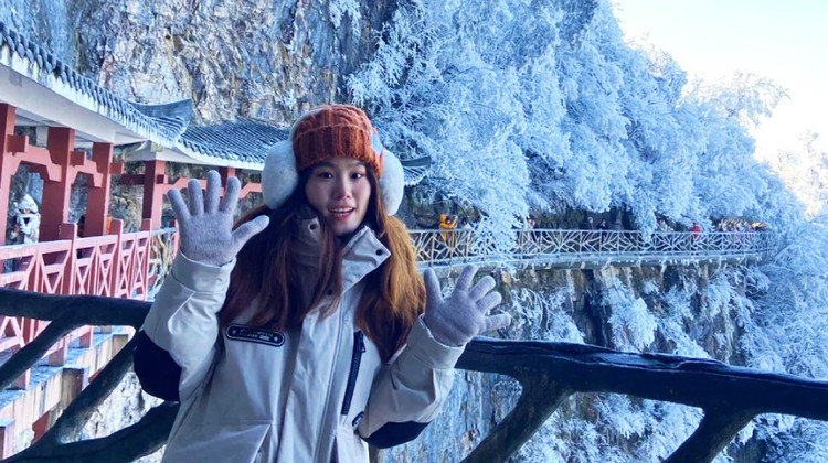 长沙+凤凰+张家界6日5晚私家团·【1家1团·4大VIP通道免排（含天子山索道VIP通道）】索道电梯全含+文和友代排【自选3钻&4钻酒店 住哪您定】3段城际高铁免8H车程+航拍VLOG+夜游泛舟丨4人升GL8丨司导陪进景区