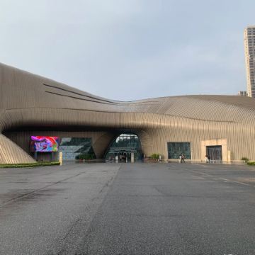 株洲+中国动力谷展示中心+株洲博物馆+炎帝陵+神农谷国家森林公园+醴陵陶瓷博物馆+醴陵瓷谷DIY陶吧3日2晚私家团