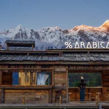 林芝+拉萨+日喀则+色林错+纳木措景区8日7晚私家团