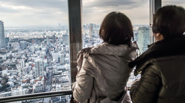 10-Day Contrasts of Japan end Tokyo