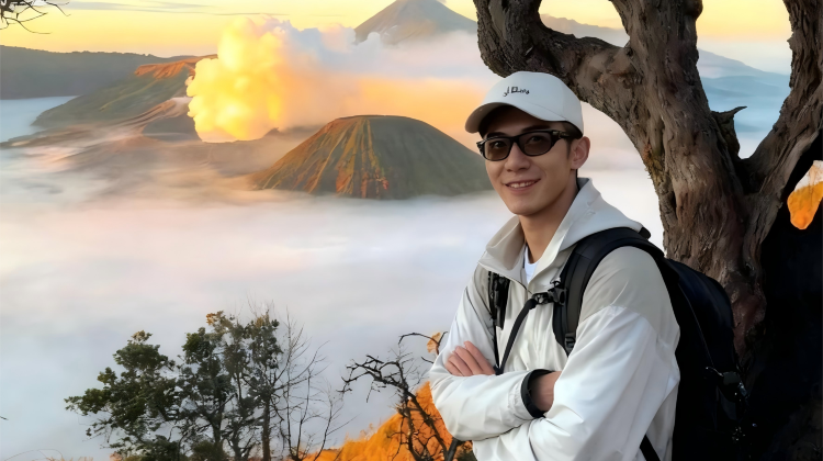<3天>【印度尼西亞泗水+布羅莫火山+伊真火山】·接送機+登山向導+防毒裝備+純玩0購物+24H客服+探祕雙火山+ 漫步+月球表面+布羅莫火山/觀日出/吉普車穿越沙海+穿行伊真火山/賞藍色火山湖+1人可定(可去巴厘島)