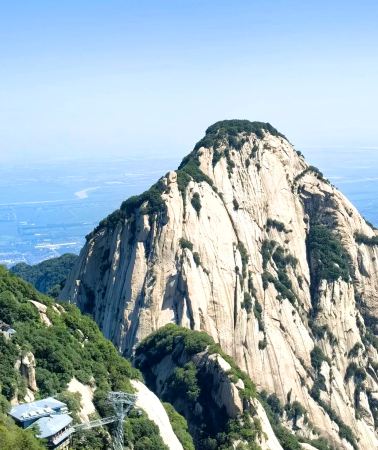 6D5N • Emperor Qinshihuang's Mausoleum Site Museum + Mount Hua + Hukou Waterfall tourist area of the Yellow River + Qianling Mausoleum + Famen Cultural Scenic Spot