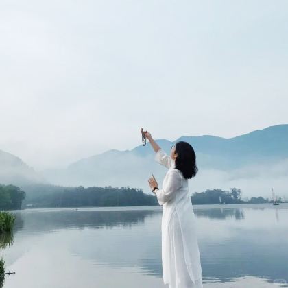 宜昌+神农架+大九湖国家湿地公园6日5晚跟团游