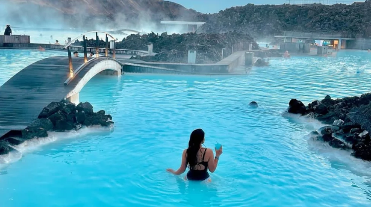 	
<6天>【冰岛南岸全景・6-15人小团】·雷克雅未克+蓝湖温泉+黄金圈+冰河湖+塞里雅兰瀑布+DC-3飞机残骸+瓦特纳冰川国家公园+探秘蓝冰洞+斯奈山半岛