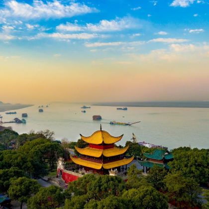 上海+扬州+南京+池州+九江+武汉+岳阳+荆州+宜昌+奉节+丰都+重庆12日11晚跟团游