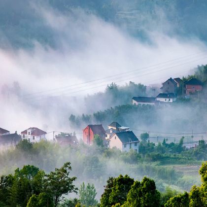 桐庐+大奇山国家森林公园+严子陵钓台+垂云通天河+瑶琳仙境+莪山畲族乡文化中心3日2晚私家团