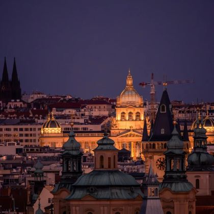 德国+奥地利+匈牙利+捷克+瑞士+斯洛伐克+波黑+克罗地亚+塞尔维亚14日13晚跟团游