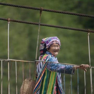 大理市+怒江+丙中洛+独龙江+梅里雪山+香格里拉+丽江+泸沽湖10日9晚拼小团