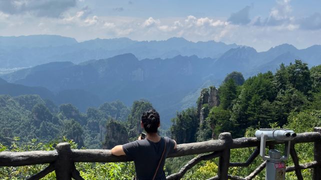 張家界+天門山3日2晚跟團遊·錯峯特惠12人小團 天門山A線 971元禮包 VIP免排隊+贈百龍天梯+楊家界索道雙程+航拍
